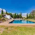 Villa Side - 1bdr Retreat With Bbq & Patio