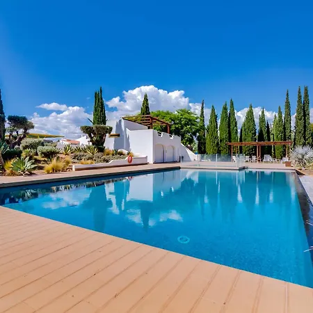 Side - 1bdr Retreat With Bbq & Patio